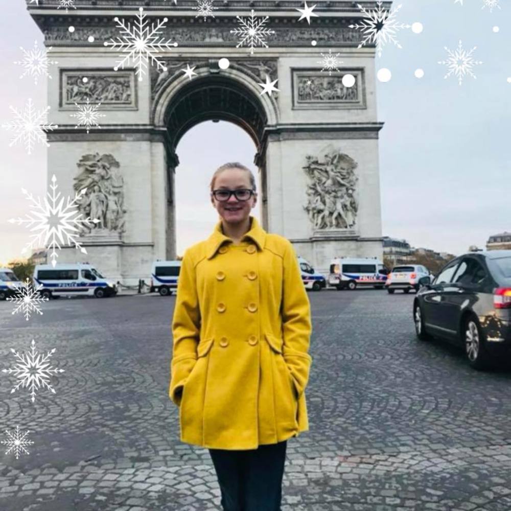 Meet your Posher, Alexis